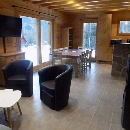Chalet Des Charbonniers Avec Etang แซงต์-มอริซ-ซูร์-โมแซล ภายนอก รูปภาพ