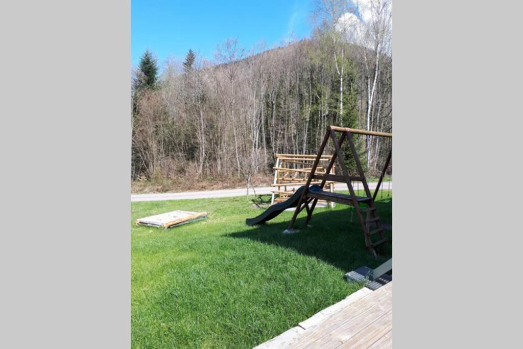 Chalet Des Charbonniers Avec Etang แซงต์-มอริซ-ซูร์-โมแซล ภายนอก รูปภาพ