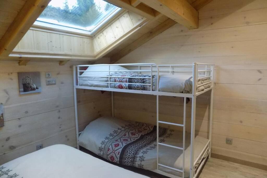 Chalet Des Charbonniers Avec Etang แซงต์-มอริซ-ซูร์-โมแซล ภายนอก รูปภาพ