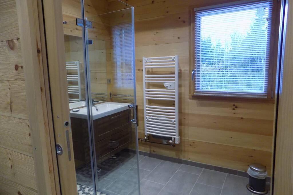 Chalet Des Charbonniers Avec Etang แซงต์-มอริซ-ซูร์-โมแซล ภายนอก รูปภาพ