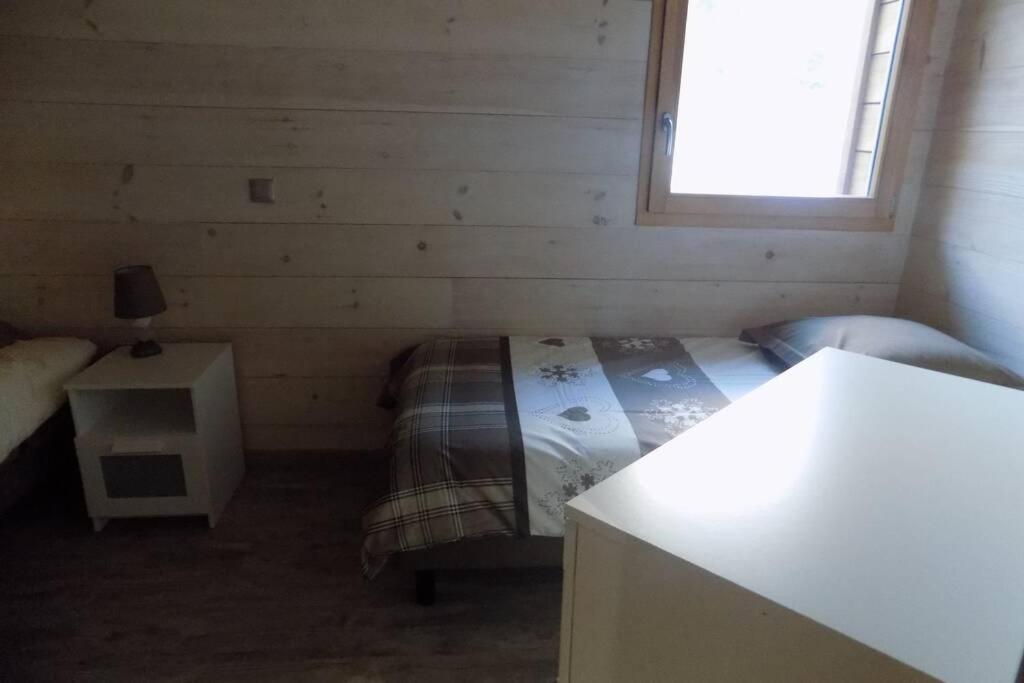 Chalet Des Charbonniers Avec Etang แซงต์-มอริซ-ซูร์-โมแซล ภายนอก รูปภาพ