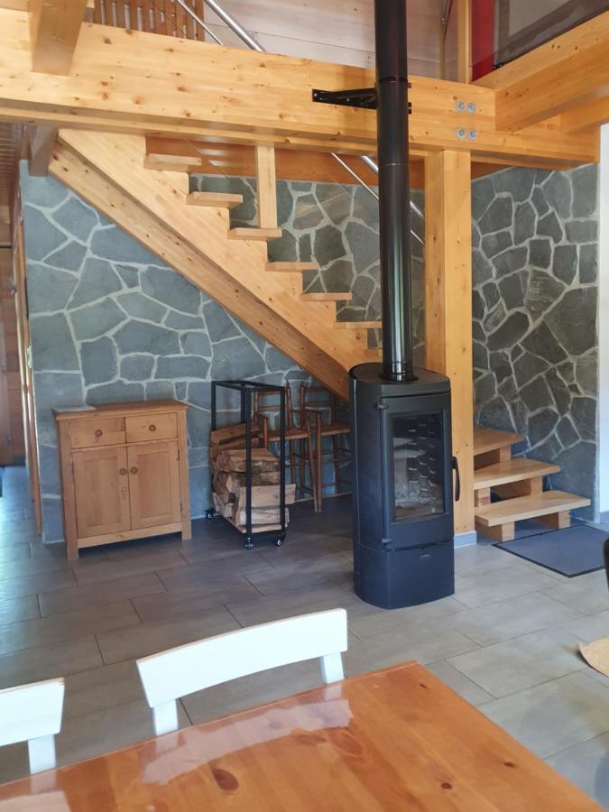 Chalet Des Charbonniers Avec Etang แซงต์-มอริซ-ซูร์-โมแซล ภายนอก รูปภาพ